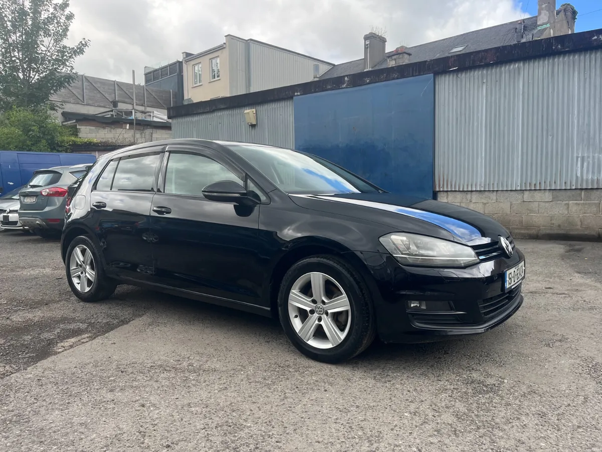Volkswagen Golf 2015, COMFORTLINE, AUTOMATIC - Image 1