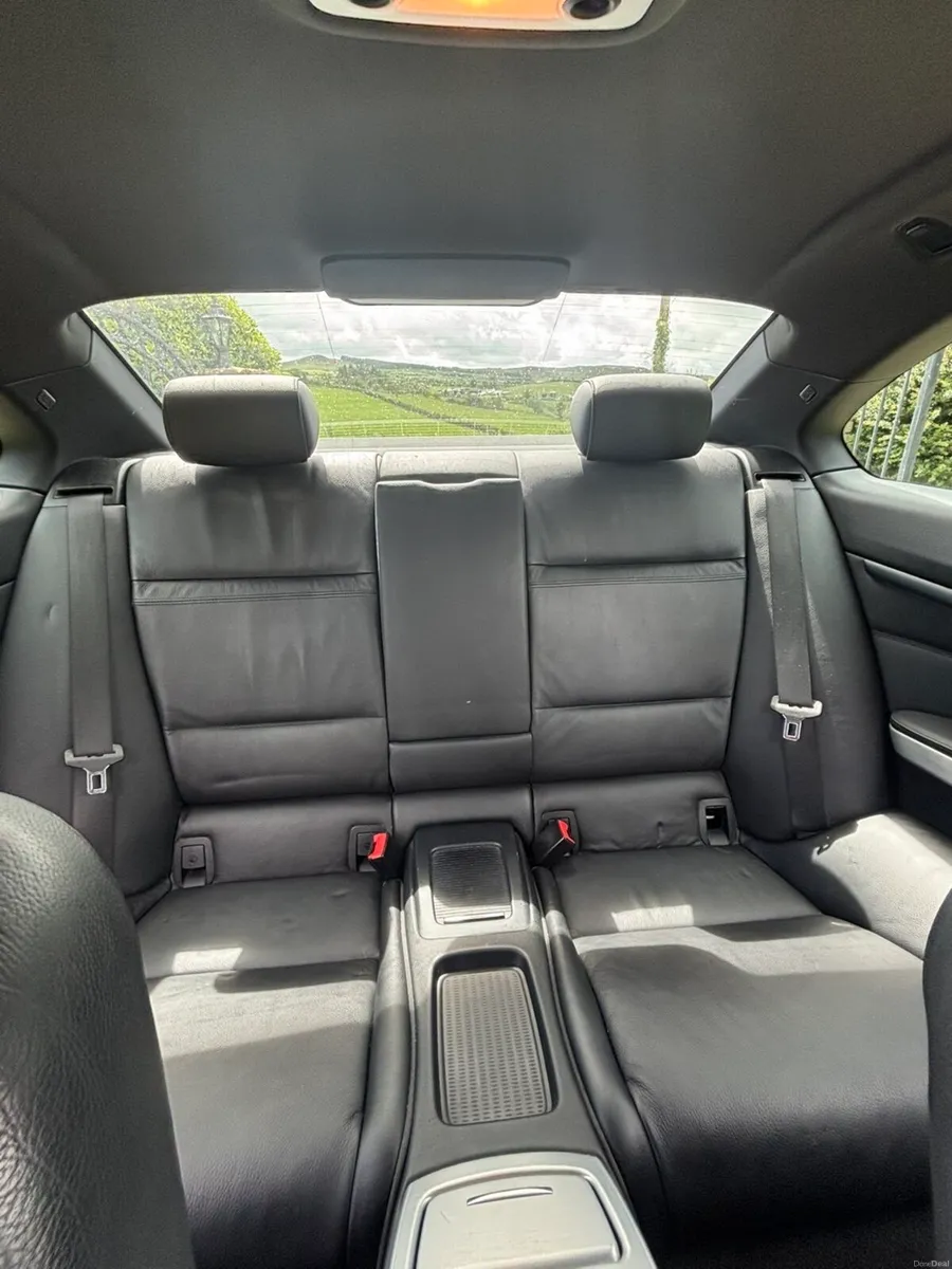 BMW 320i coupe - Image 4