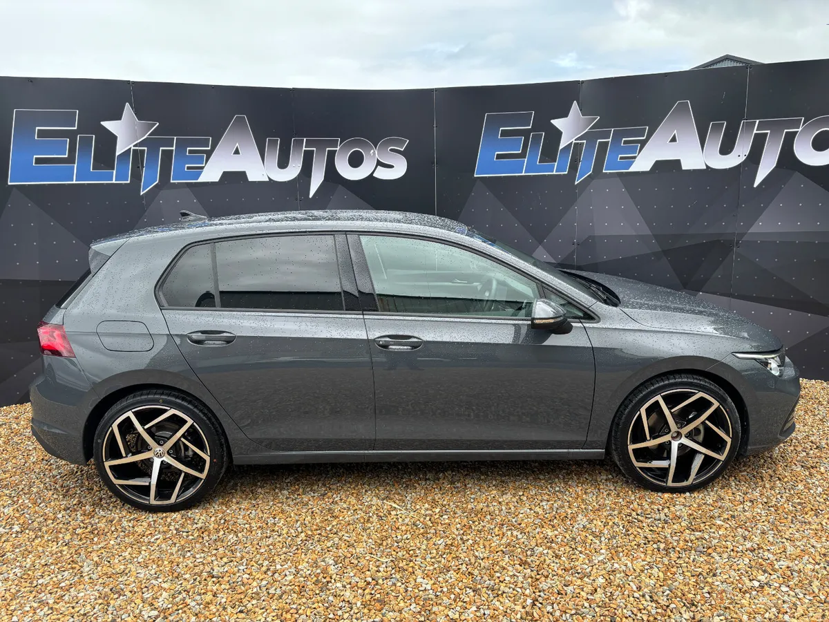 Volkswagen Golf TDI 150 HP Automatic 2024 - Image 3