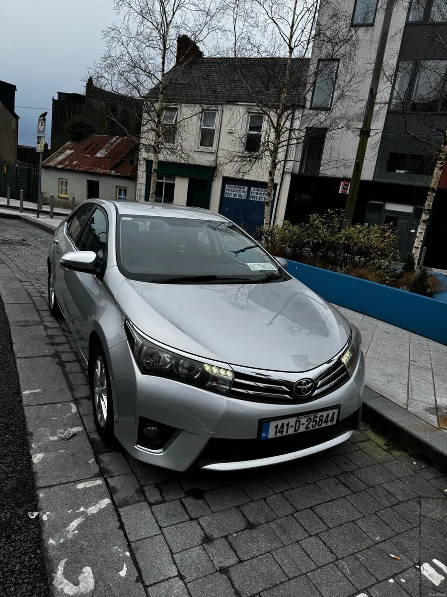 Corolla 1.3 petrol € 7,500 - Image 1
