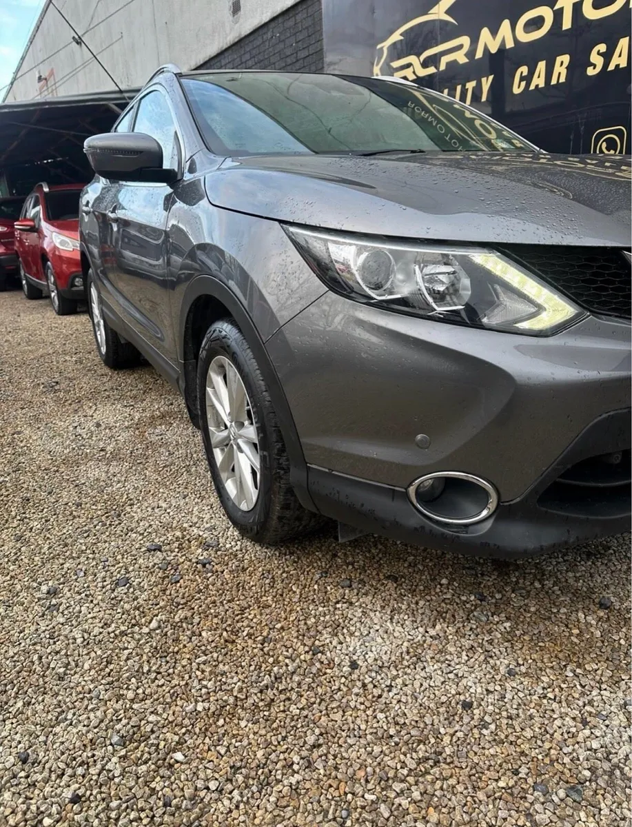 Nissan Qashqai 2016 automatic - Image 3