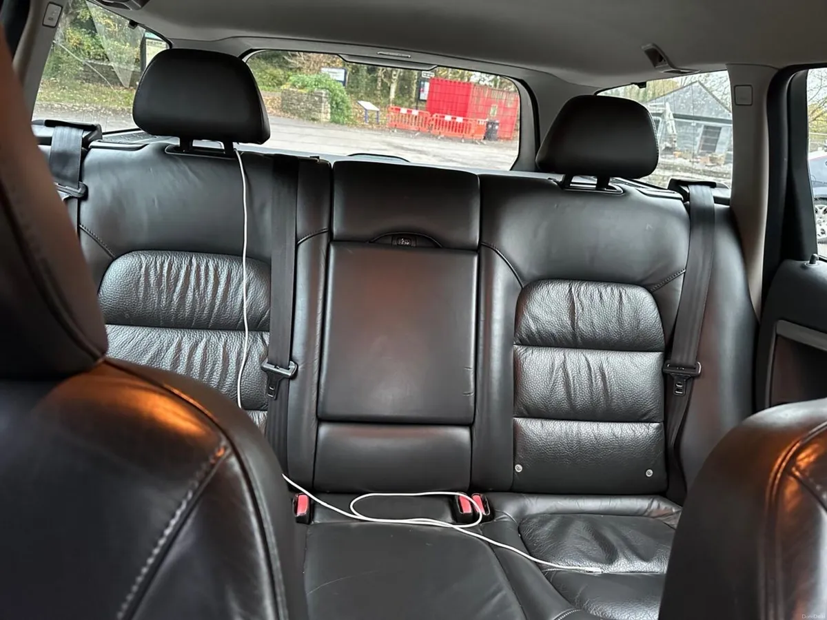 VOLVO V70 2012 - Image 3