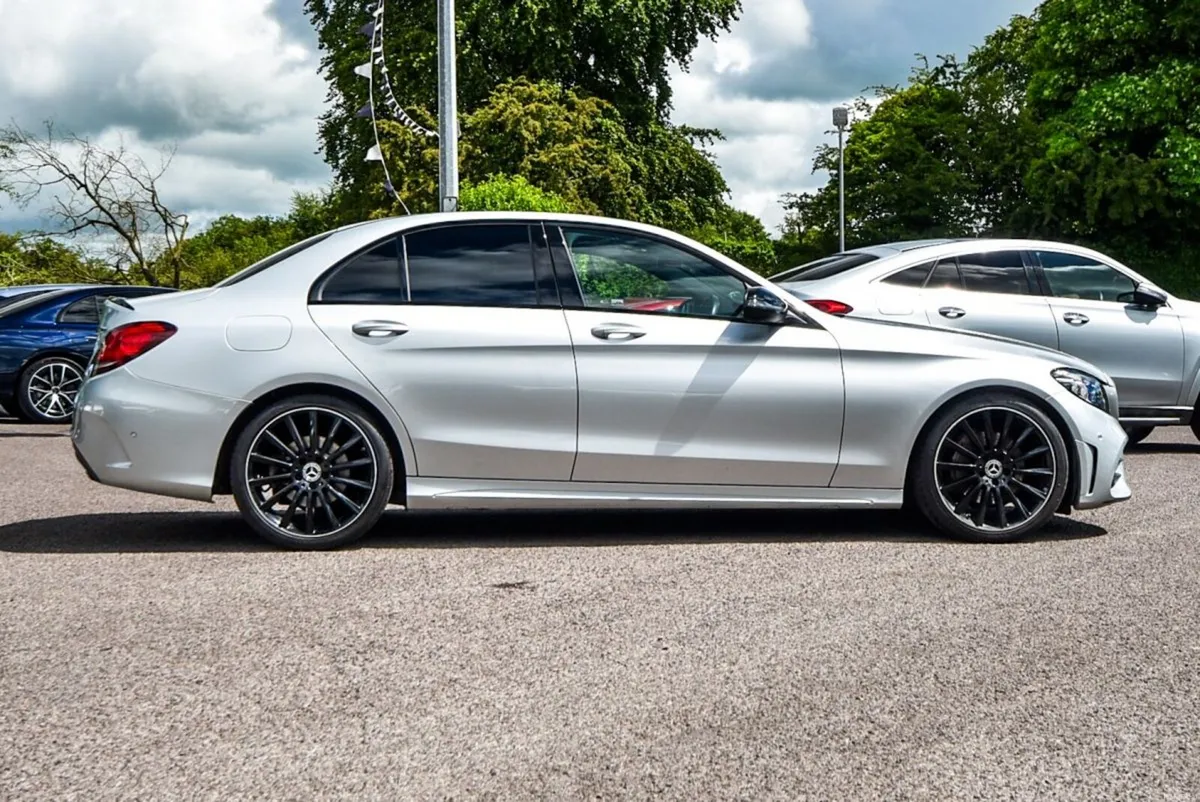 Mercedes-Benz C-Class C220d AMG Premium Night Pack - Image 4