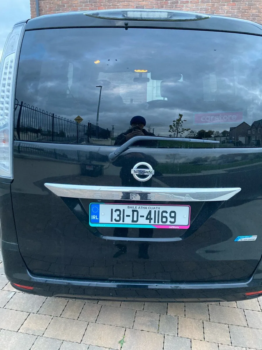 Nissan Serena - Image 2