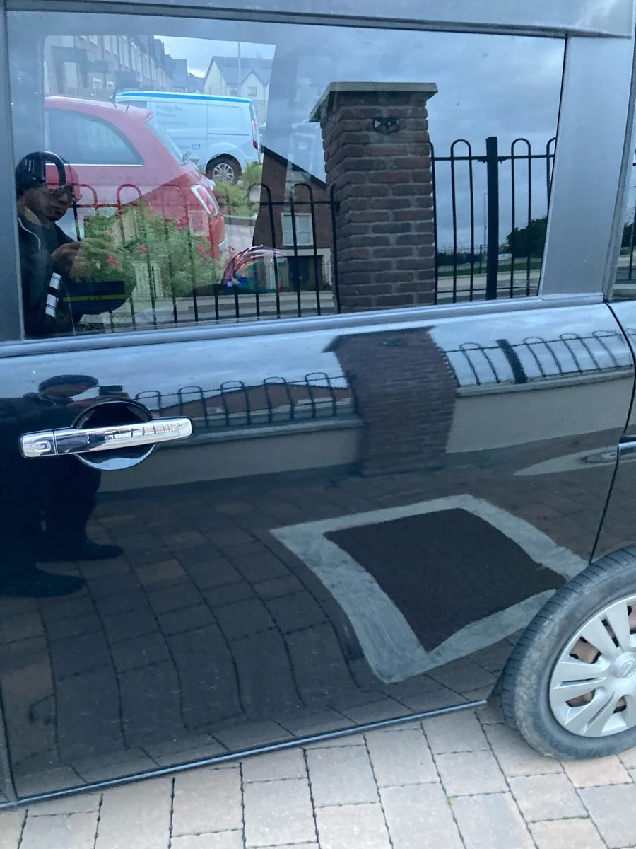 Nissan Serena - Image 3
