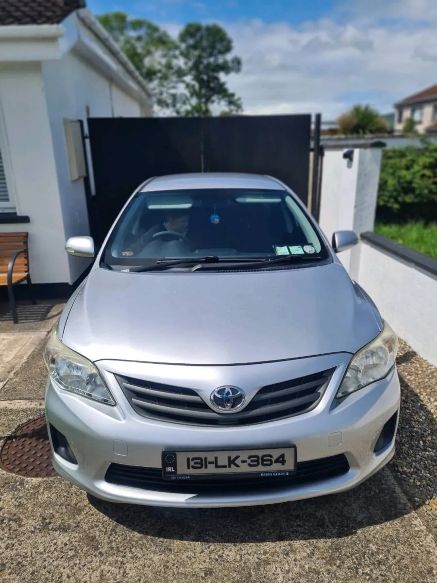Toyota corolla - Image 2