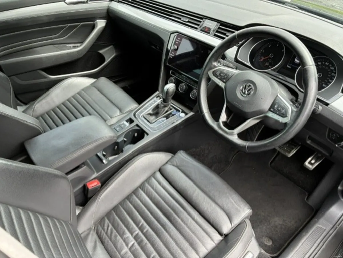 Volkswagen Passat 1.6 TDI Automatic - Image 3