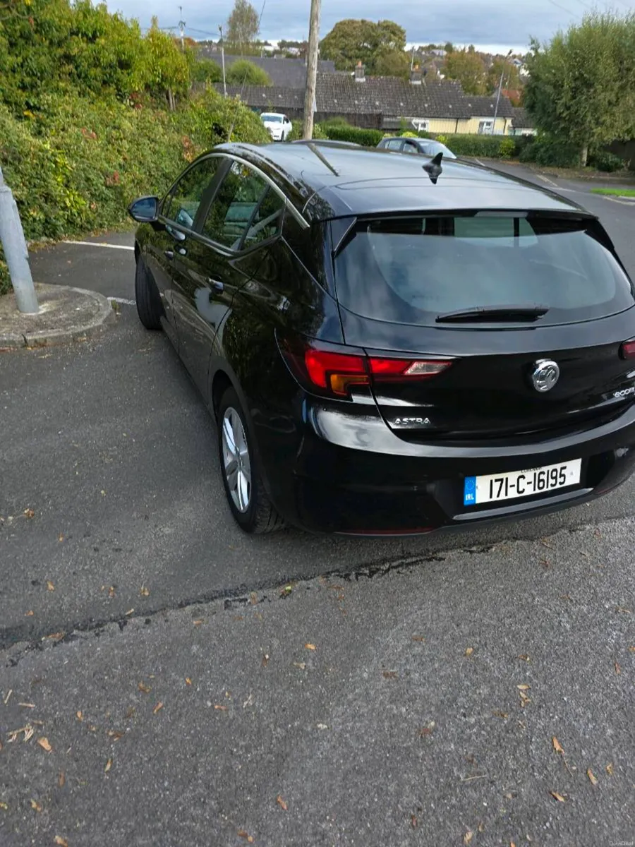 Opel astra 2017 1.6 diesel nct 05 /27 tax 08 /26 - Image 5