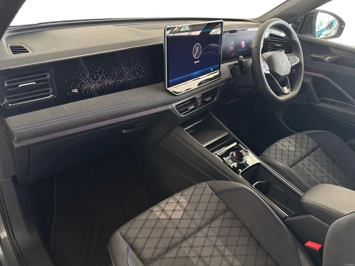 Volkswagen Tiguan R-LINE 75 1.5 PHEV 204HP *R-Line - Image 3