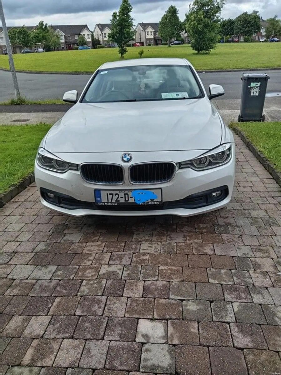 2017 BMW 3 Series - Image 6