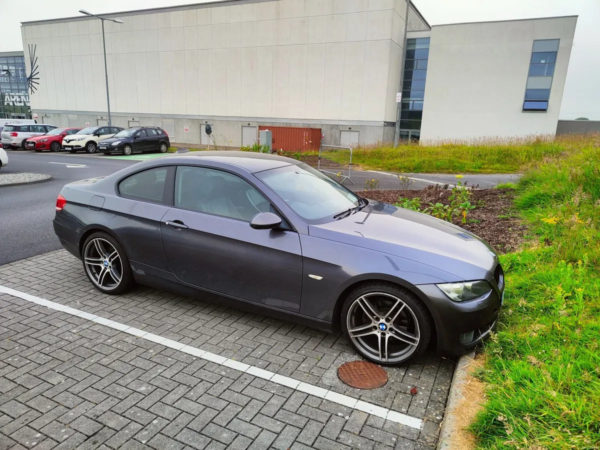 BMW 3-Series 2008 - Image 3