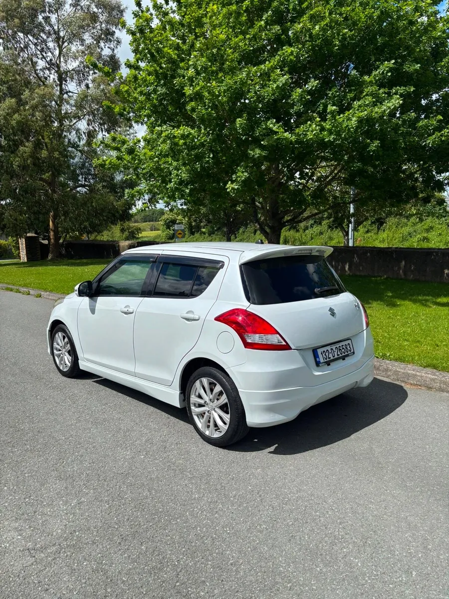 Suzuki Swift 1.2 RS AUTO - Image 2