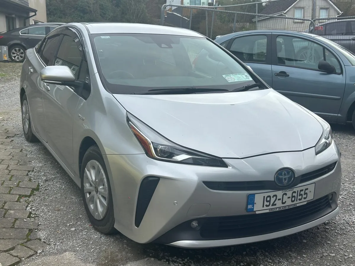 TOYOTA PRIUS 2019 - Image 2