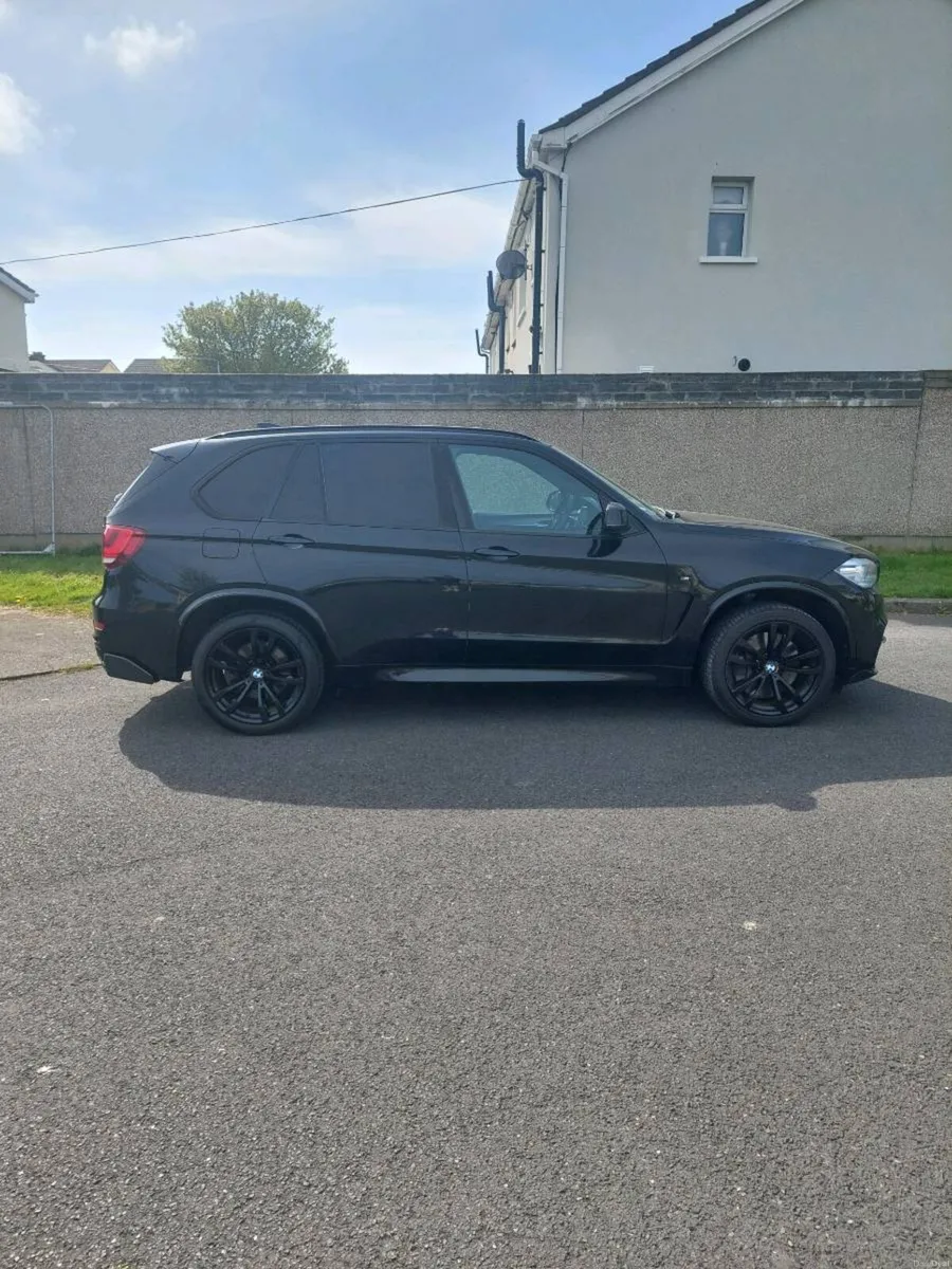 BMW X5 M50d - Image 6