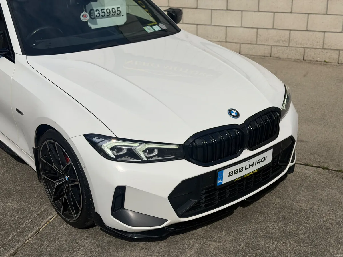 2022 BMW 330E MSPORT - SUNROOF - Image 2
