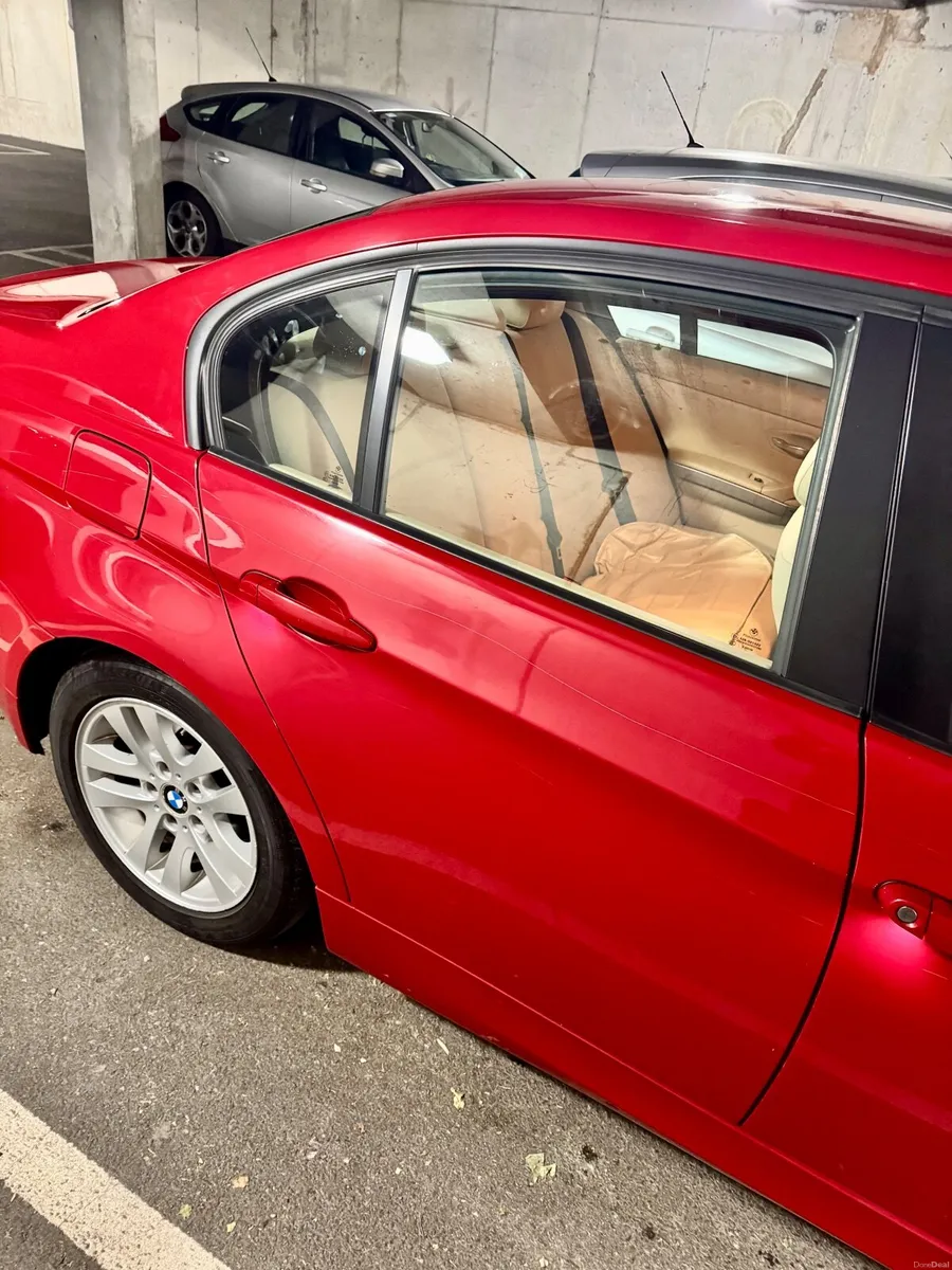 BMW 3-Series  316i - Image 3