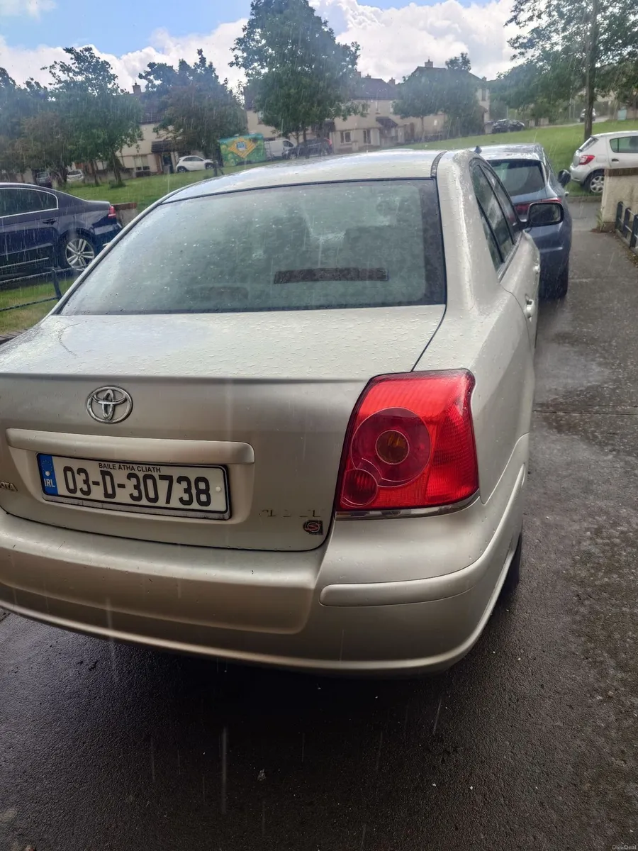 Toyota Avensis 2003 - Image 2