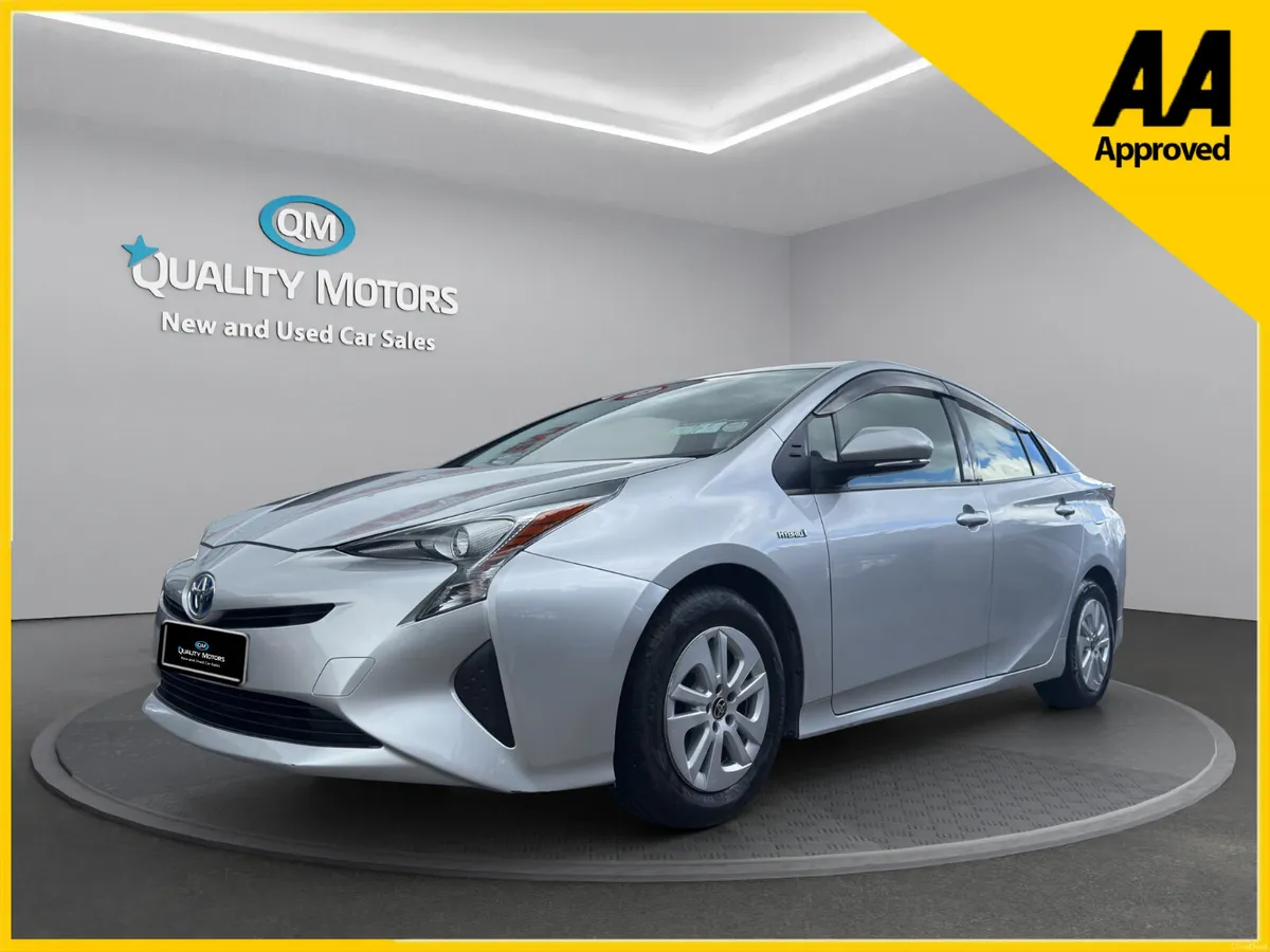 2017 Toyota Prius petrol hybrid (S5) - Image 3