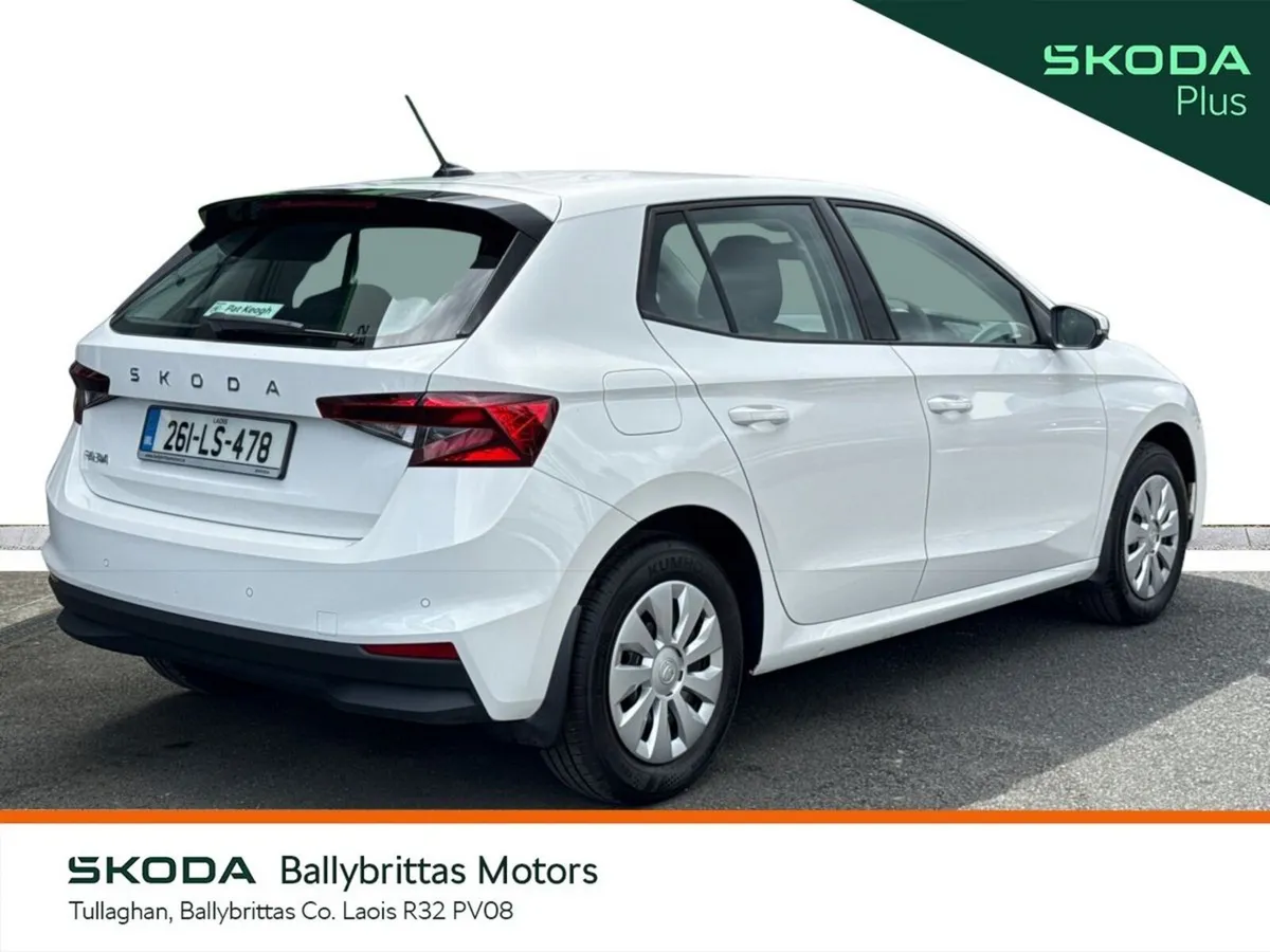 Skoda Fabia  ESSENCE 1.0MPI - Image 3