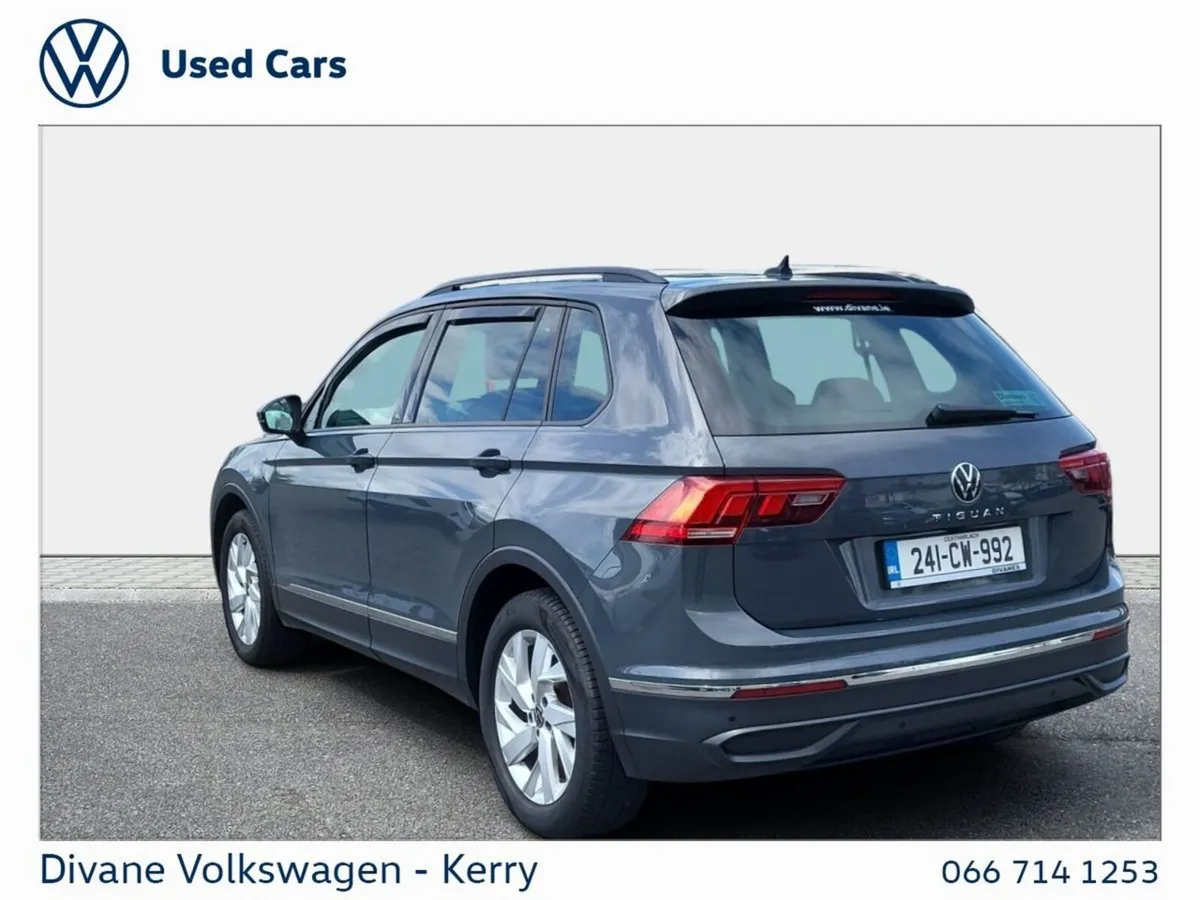 Volkswagen Tiguan SUNROOF LIFE 2.0 TDI 122BHP - Image 3