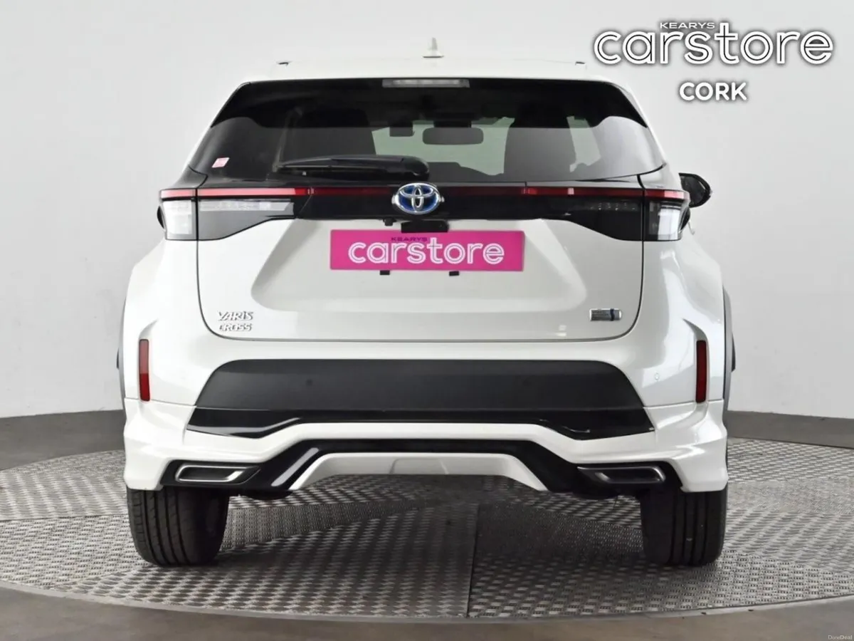 Toyota Yaris Cross 1.5 Hybrid CVT - Image 4