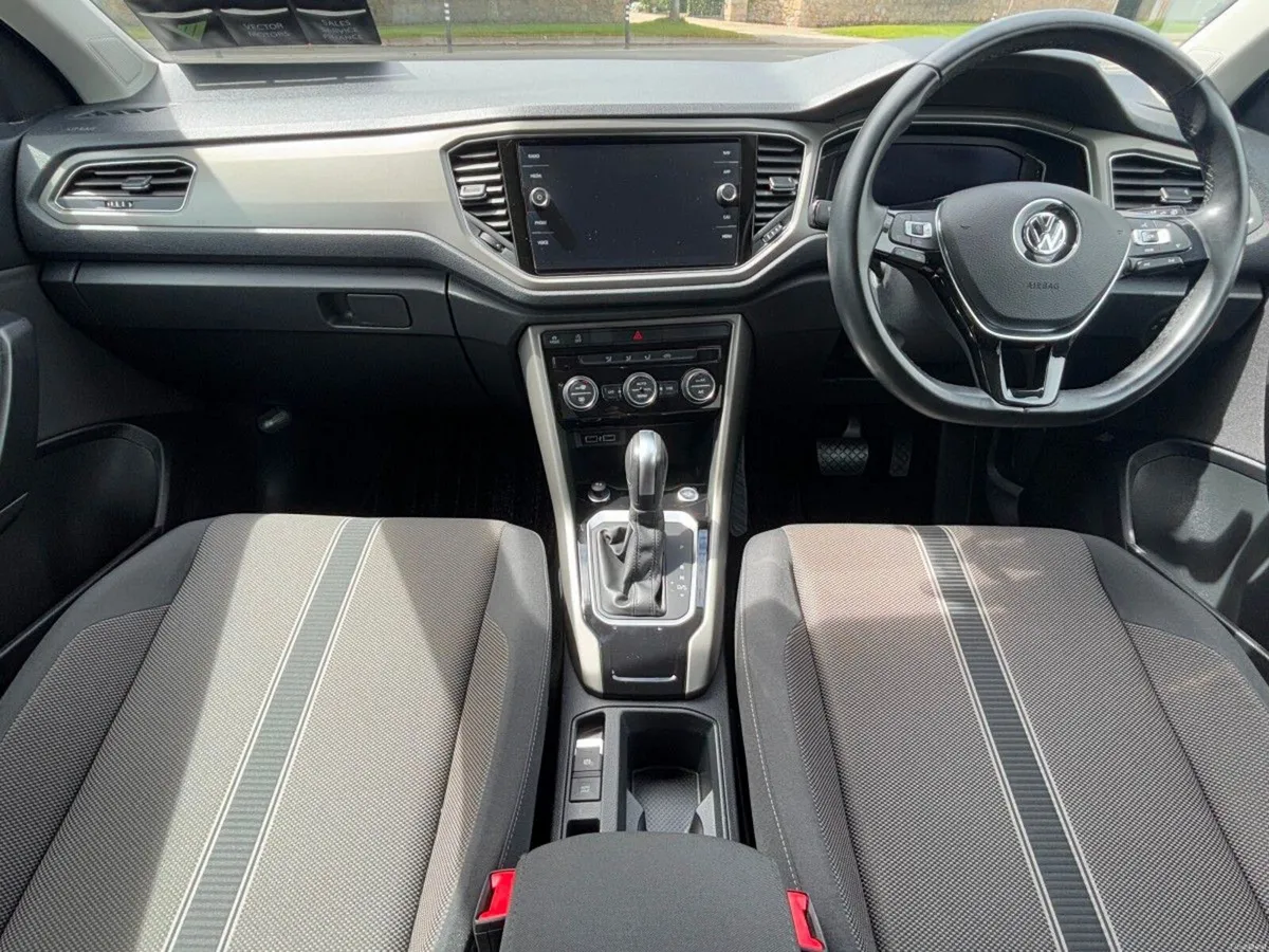Volkswagen T-Roc 2.0 TDI STYLE DESIGN PACK AUTO NE - Image 2