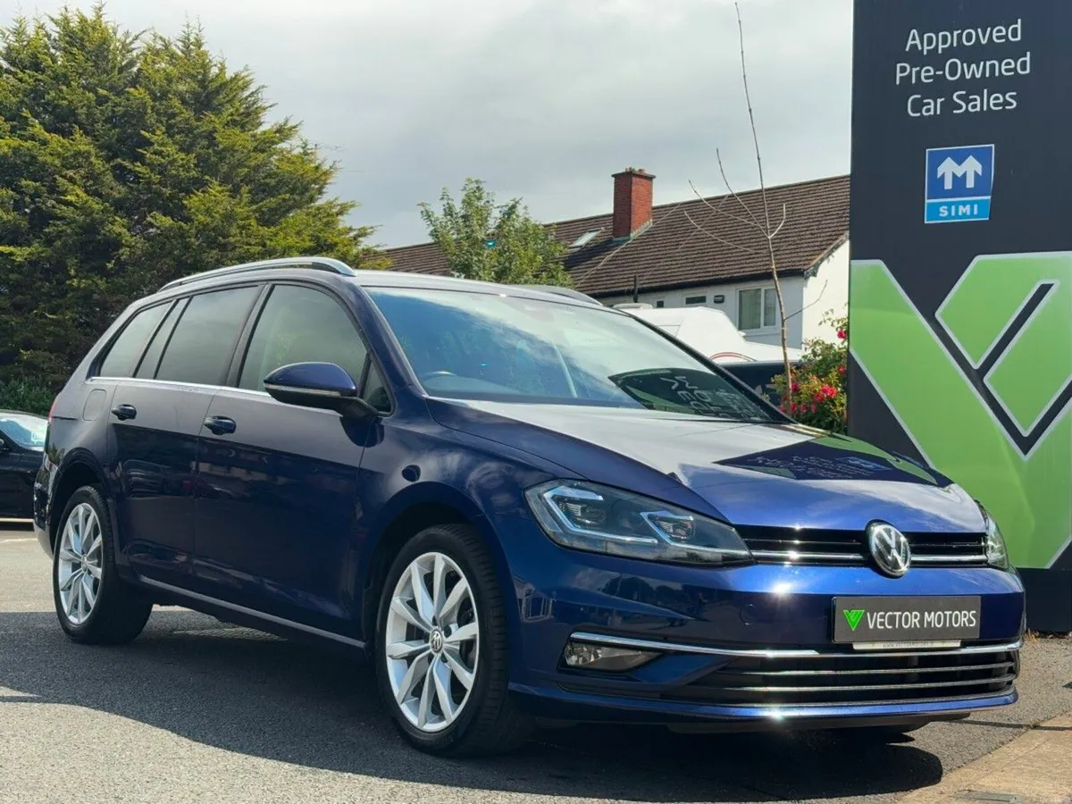 Volkswagen Golf ESTATE 1.2 PETROL AUTO DIGITAL DAS - Image 1