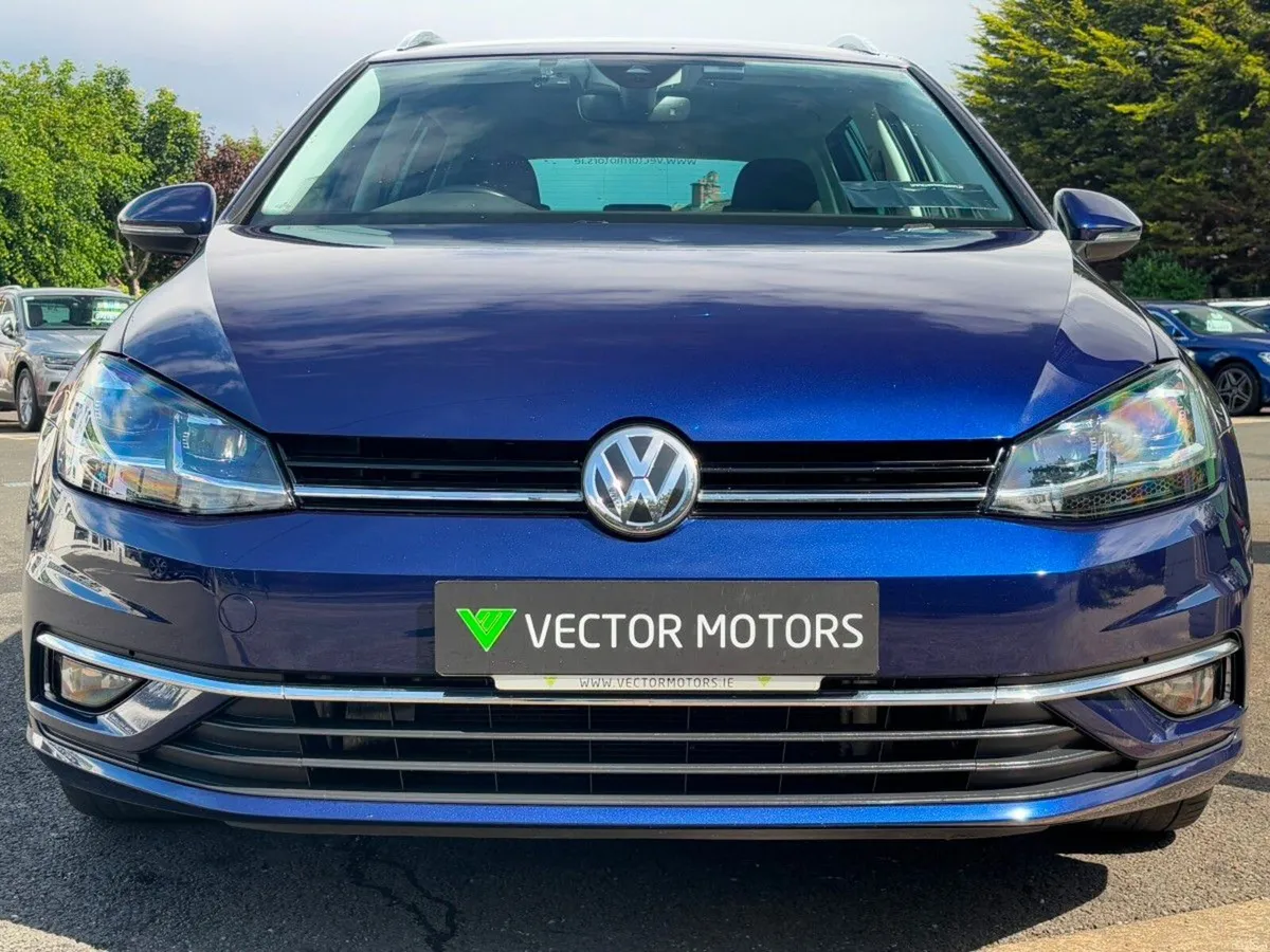 Volkswagen Golf ESTATE 1.2 PETROL AUTO DIGITAL DAS - Image 3