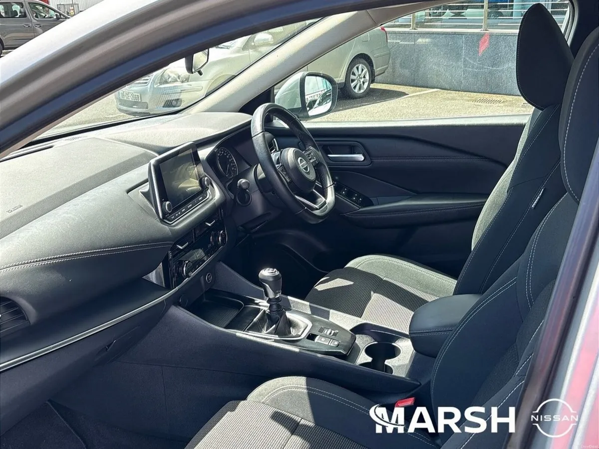 Nissan Qashqai 1.3 MILD HYBRID SV - Image 4