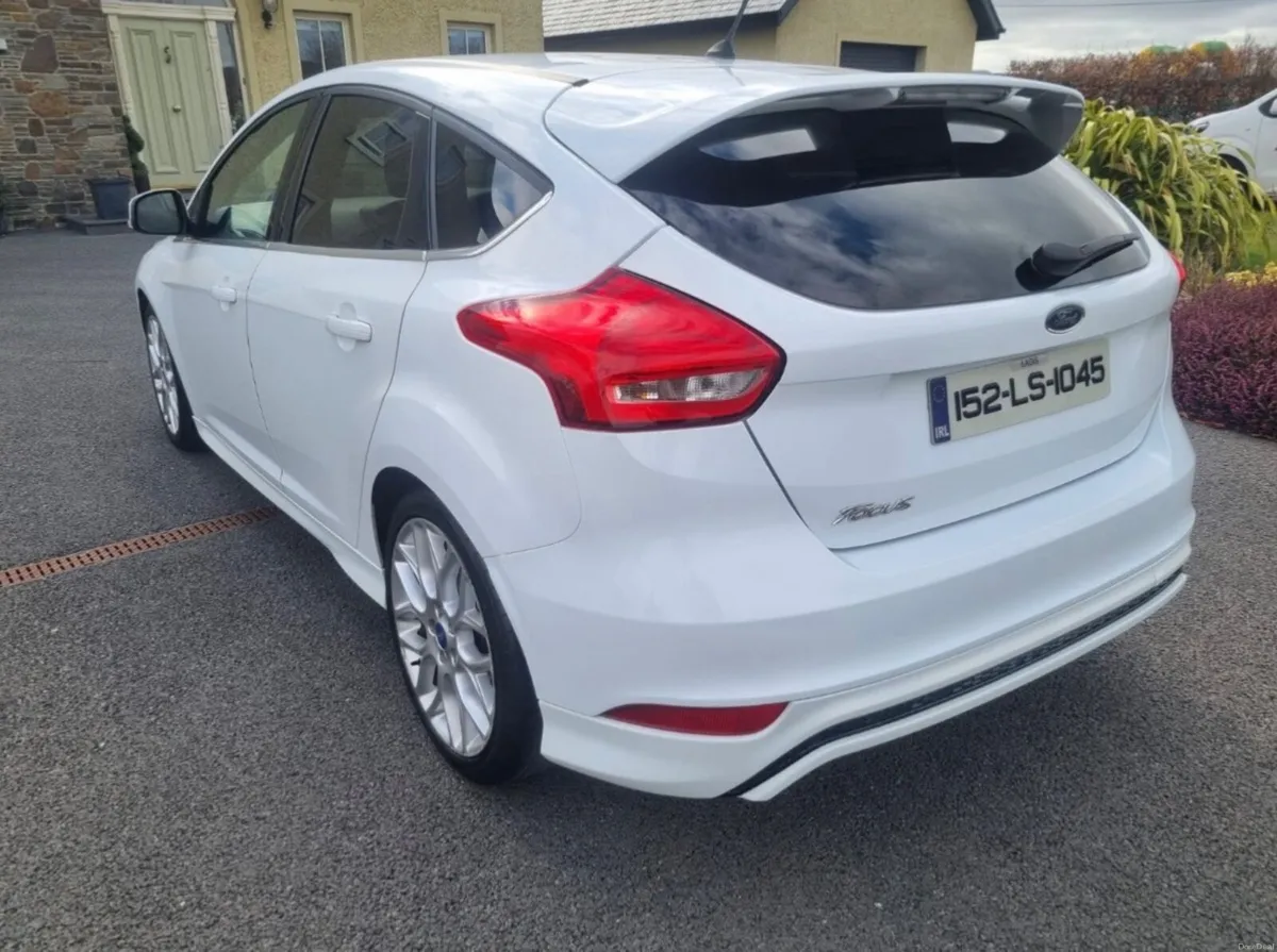 Ford Focus 2015 - Image 3