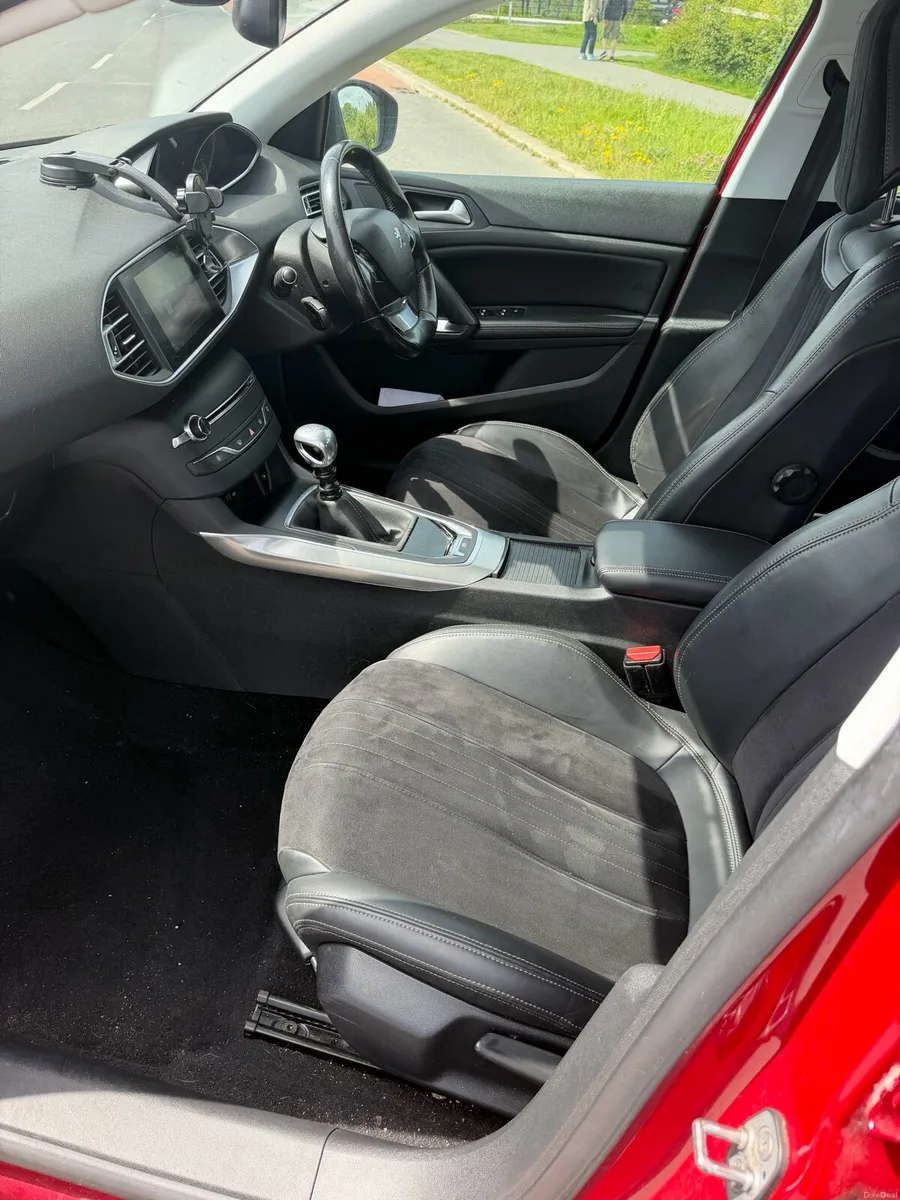 Peugeot 308 - Image 6