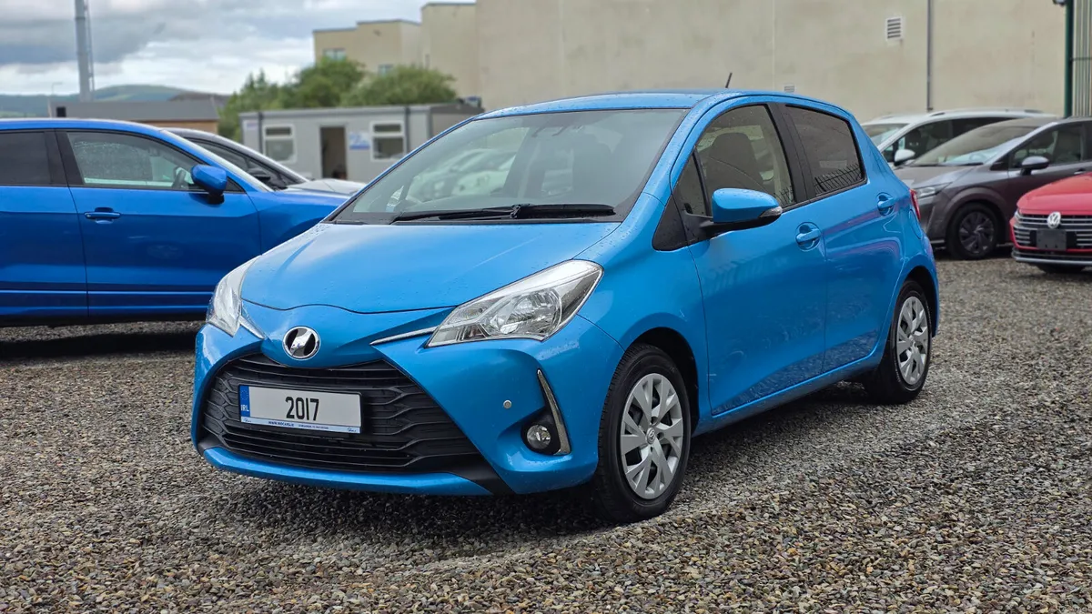 2017 Toyota Yaris Vitz Automatic - Image 3