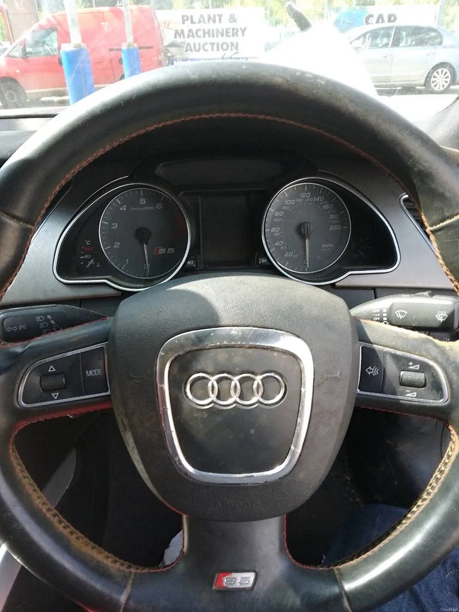 Audi s5, 4.2litre, auction,manual. - Image 4