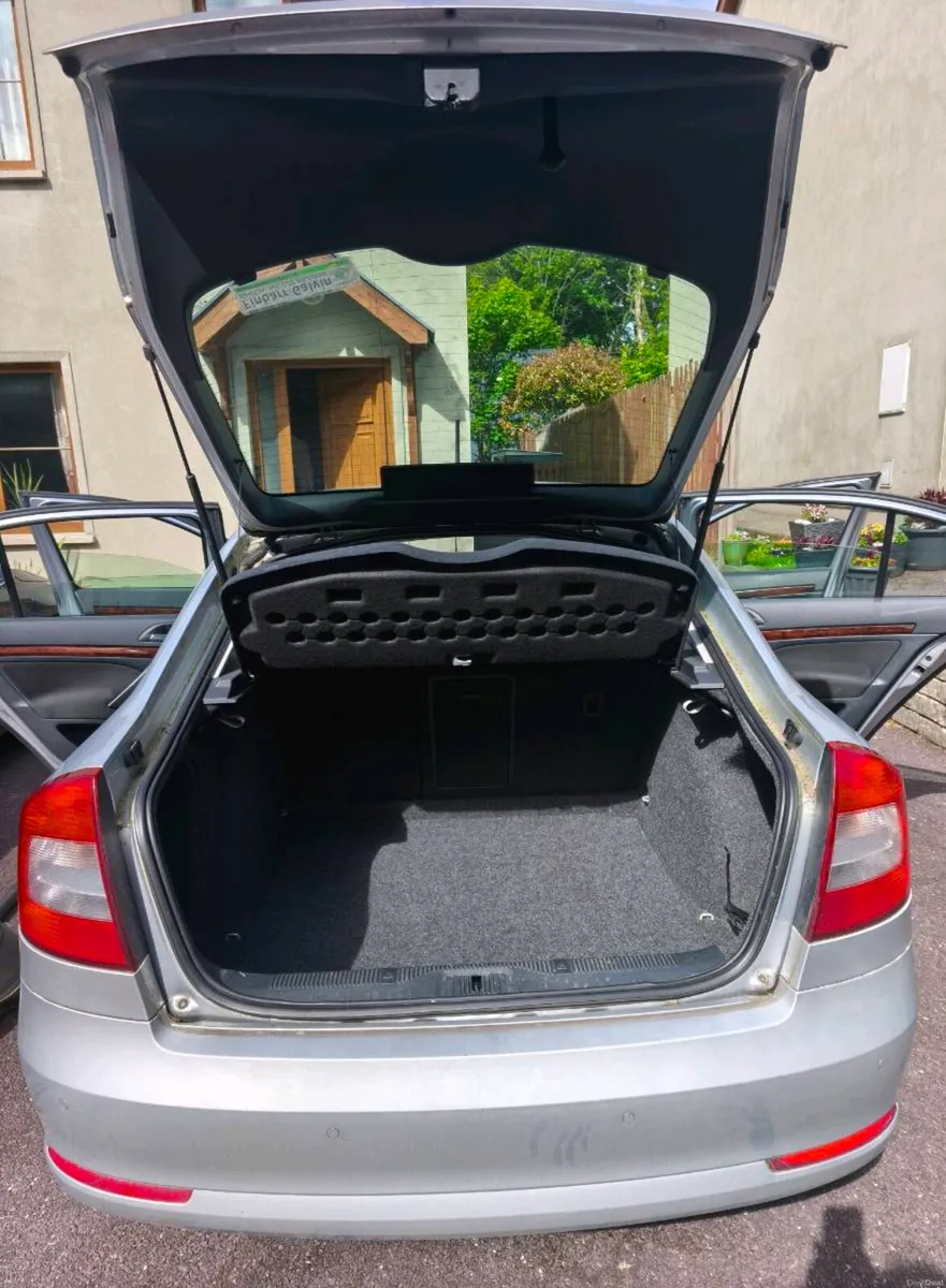 Skoda Octavia Elegance 1.6 tdi - Image 2