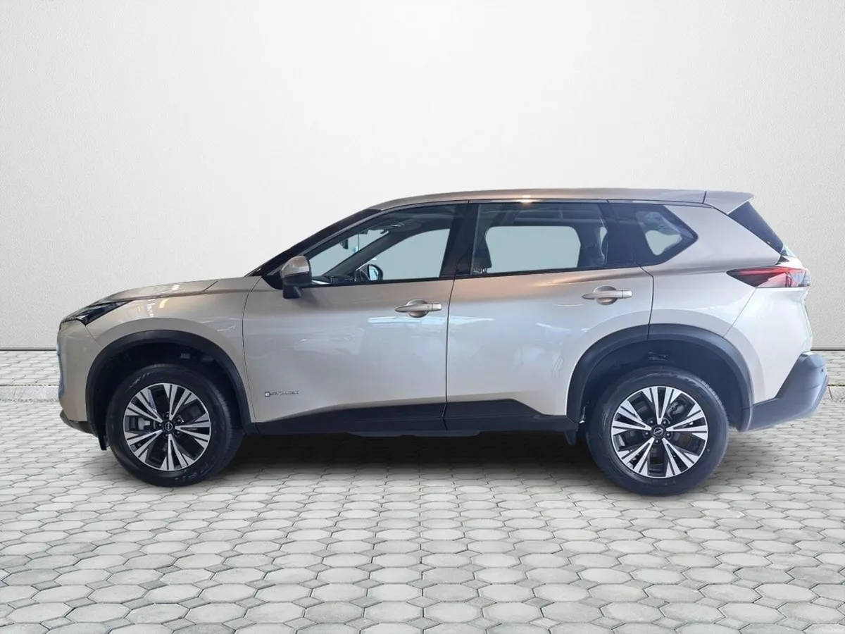 Nissan X-Trail E-POWER SV 5 Seater €3000 Scrappage - Image 4