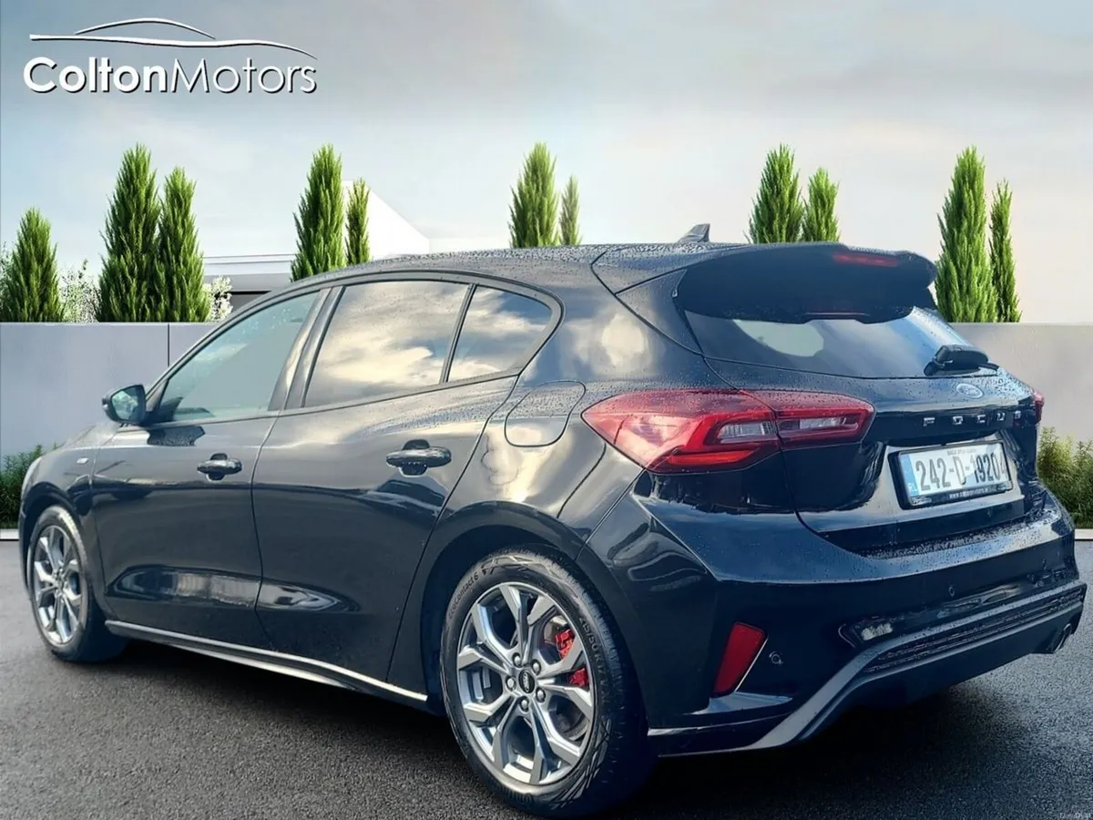Ford Focus ST-Line Diesel Automatic - Image 3
