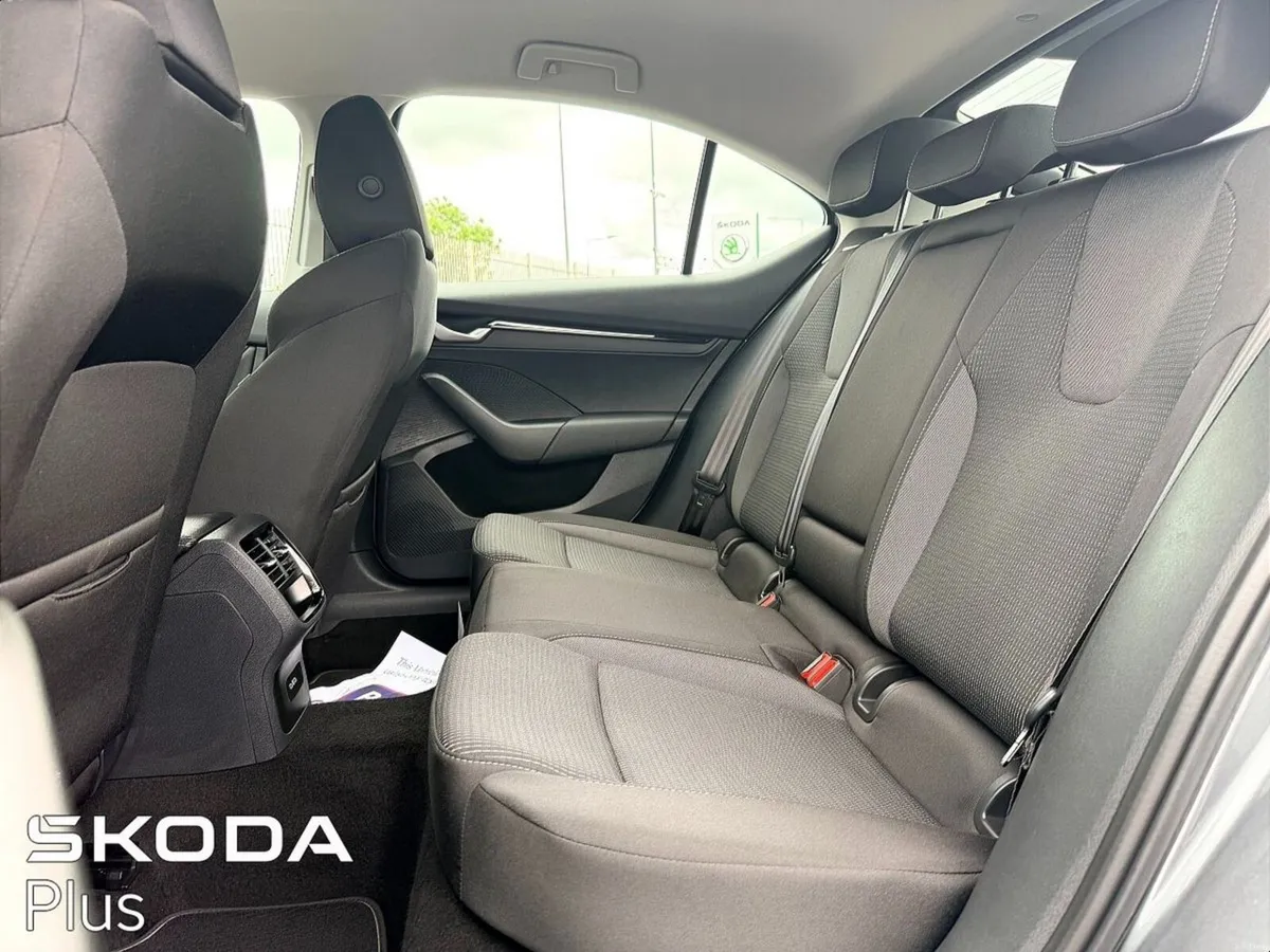Skoda Octavia Selection 2.0TDI 150HP DSG - Image 6