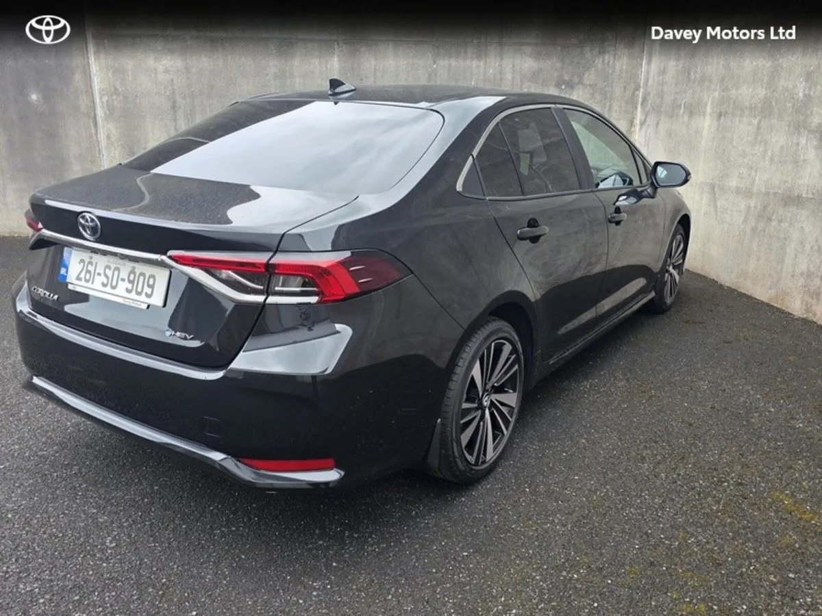 Toyota Corolla Corolla Saloon Lunasport - Image 2