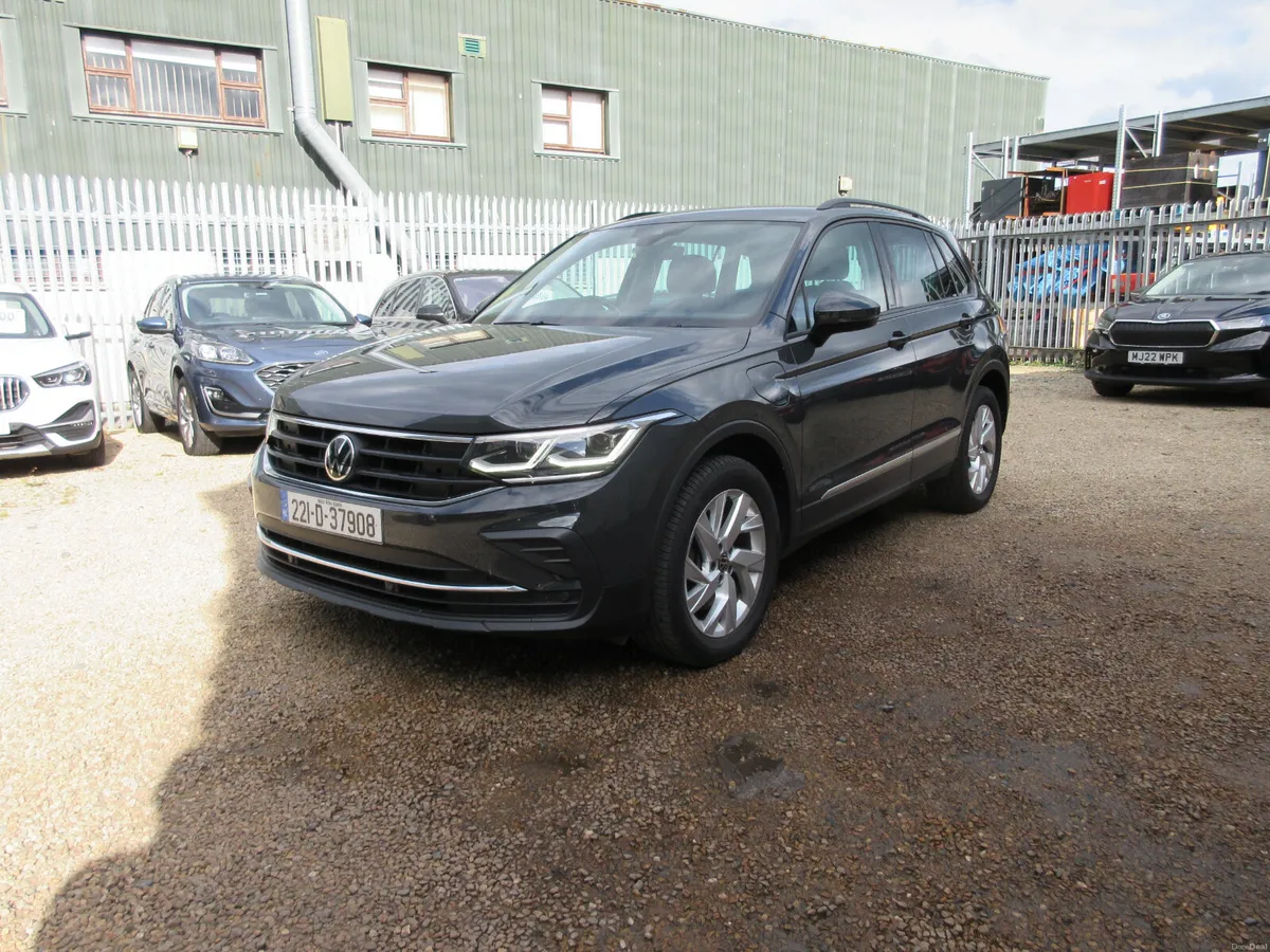 Volkswagen Tiguan 1.4 TSI E-HYBRID AUTOMATIC - Image 3