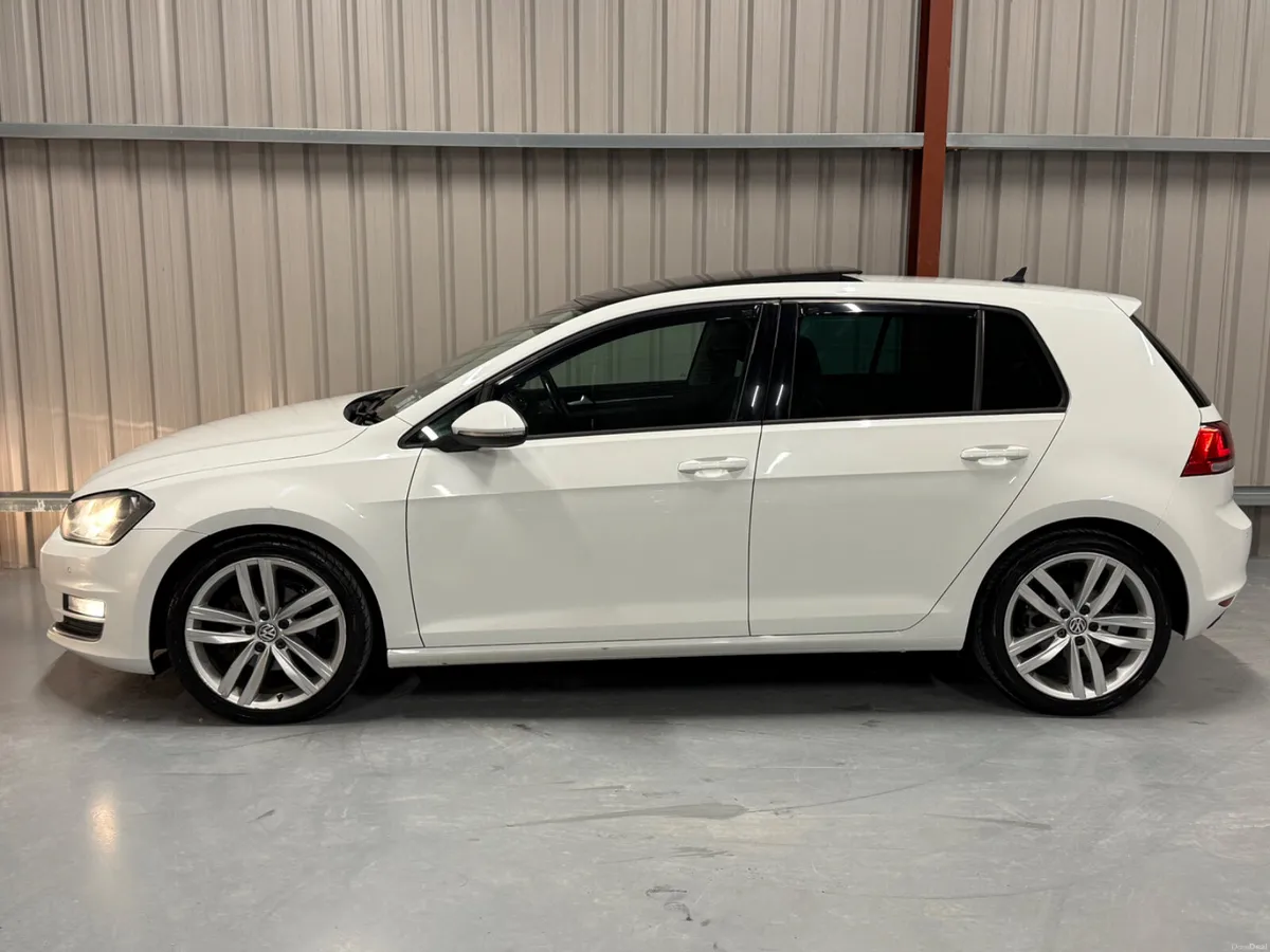 2016(162) Volkswagen Golf 2.0TDI Highline - Image 3