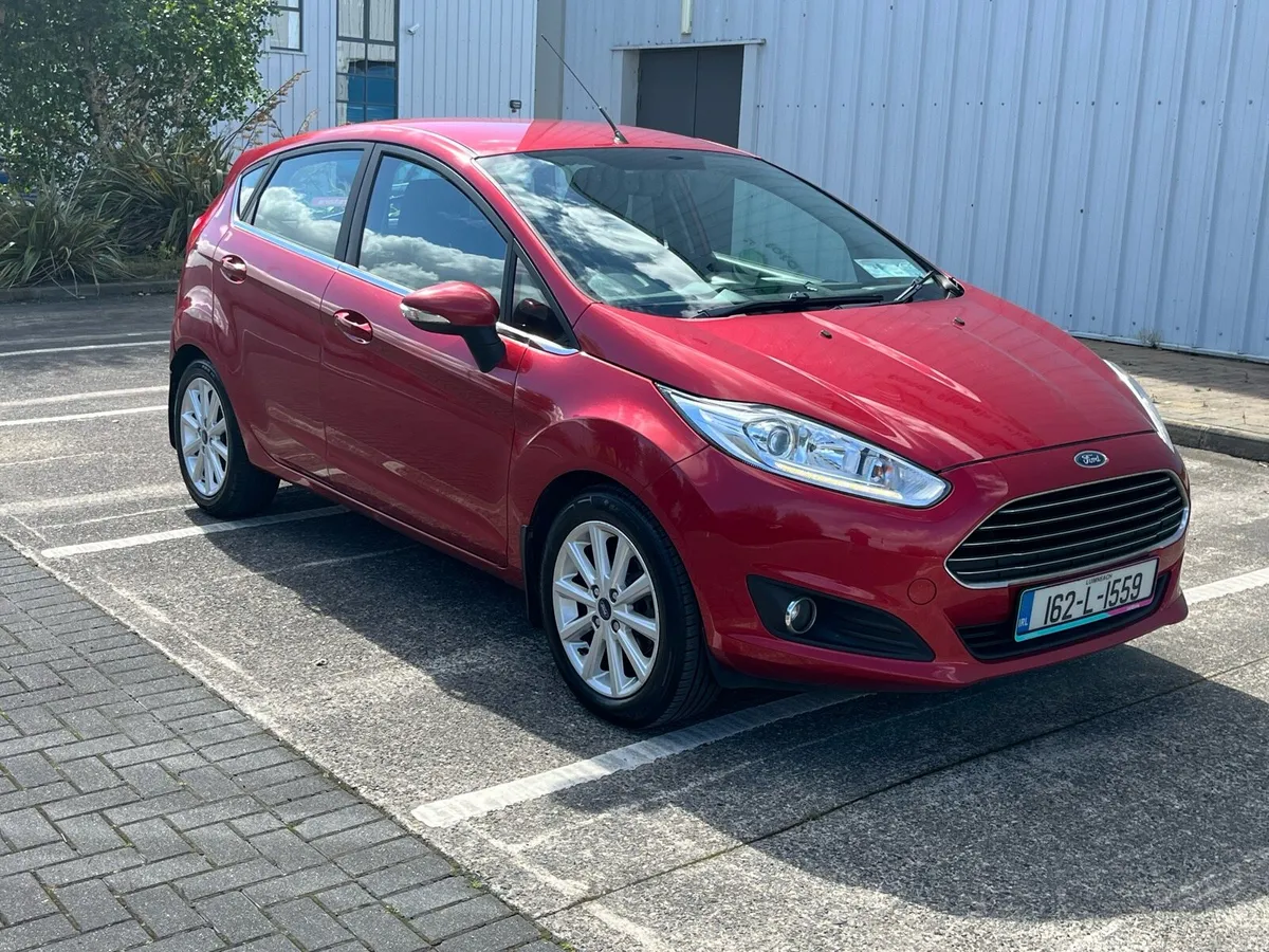2016 Fiesta TITANIUM, 150km, New NCT - Image 3