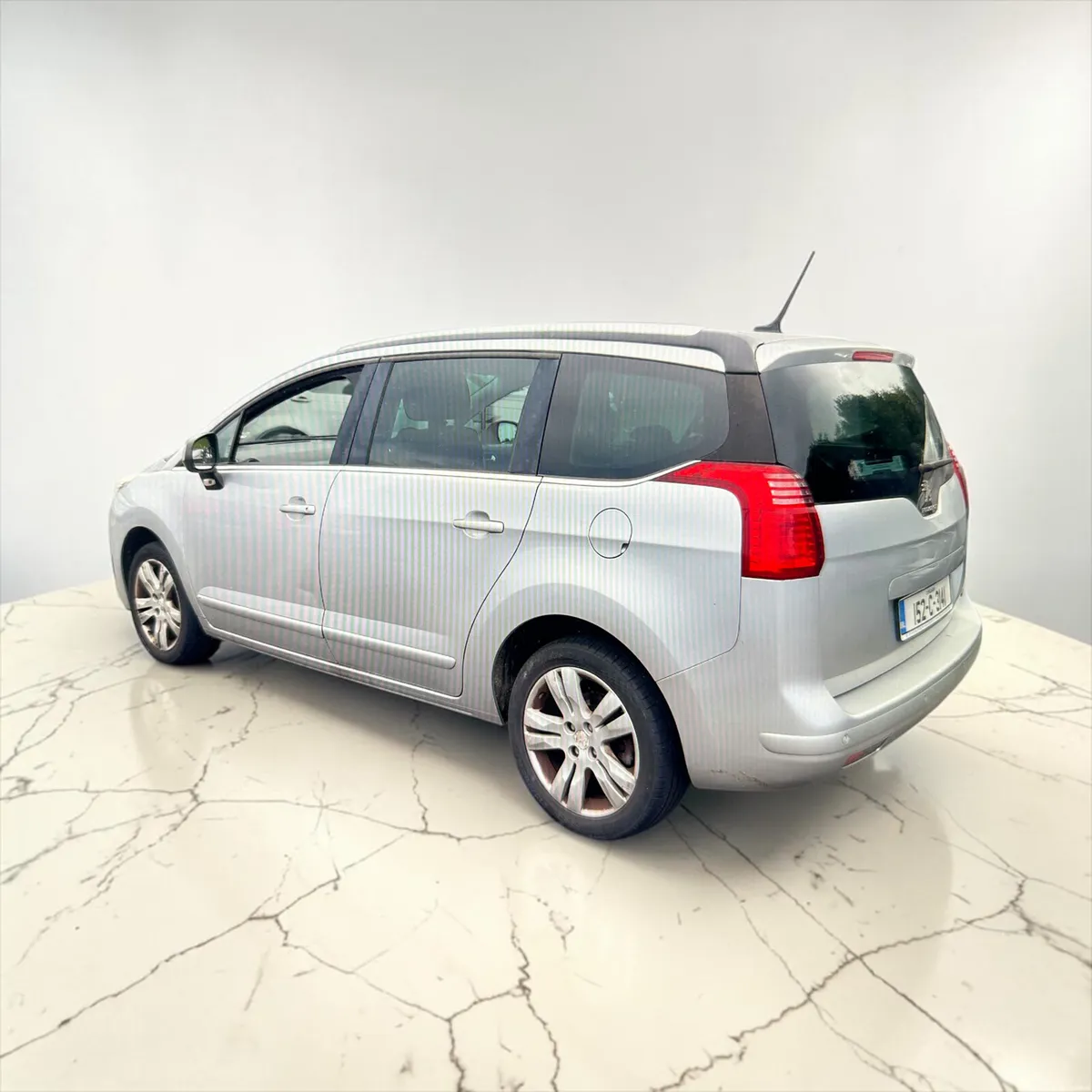 2015 Peugeot 5008 1.6 Blue Hdi 120 Family - Image 2