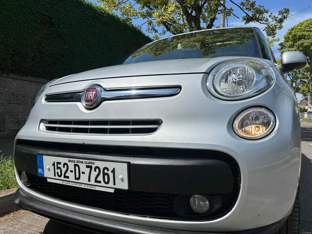 2015 FIAT 500 L PANORAMIC SUNROOF 7 SEATS - Image 1
