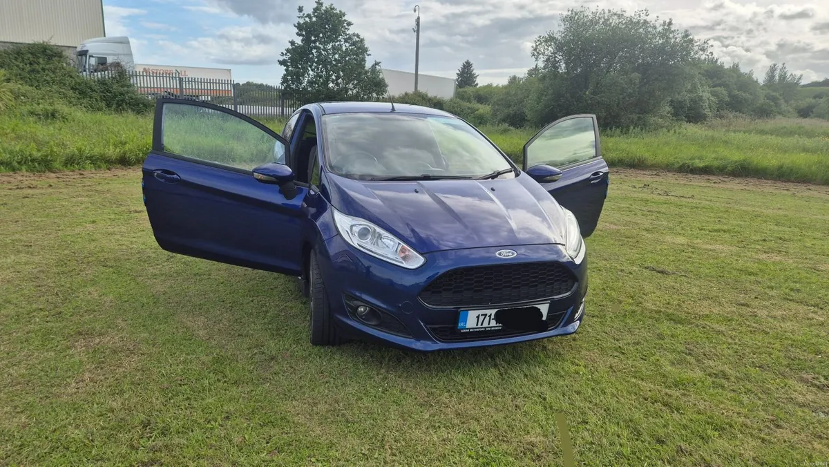Ford Fiesta 2017 ST-LINE - Image 3
