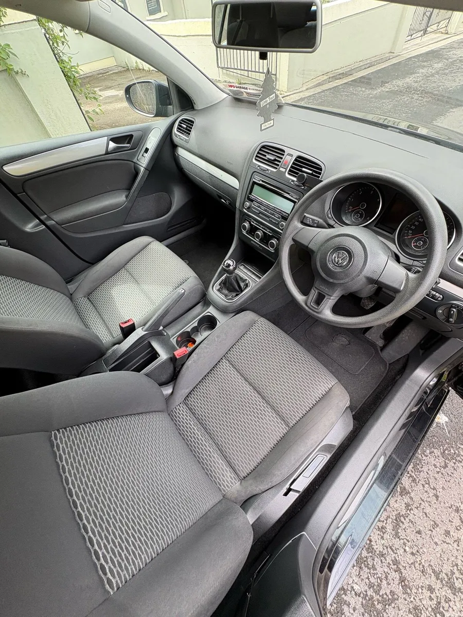 2010 Volkswagen Golf 1.6 TDI - Image 5