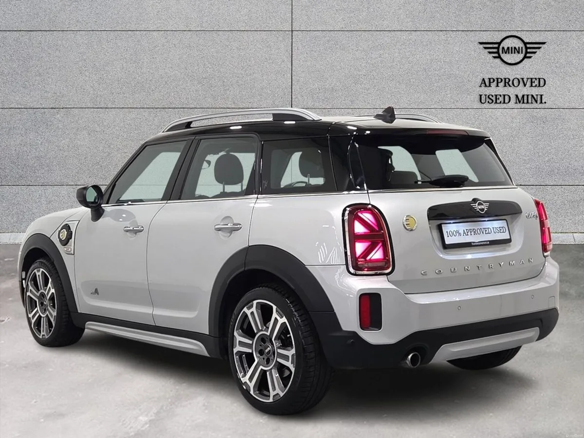 Mini Cooper Cooper Classic Auto - Image 3