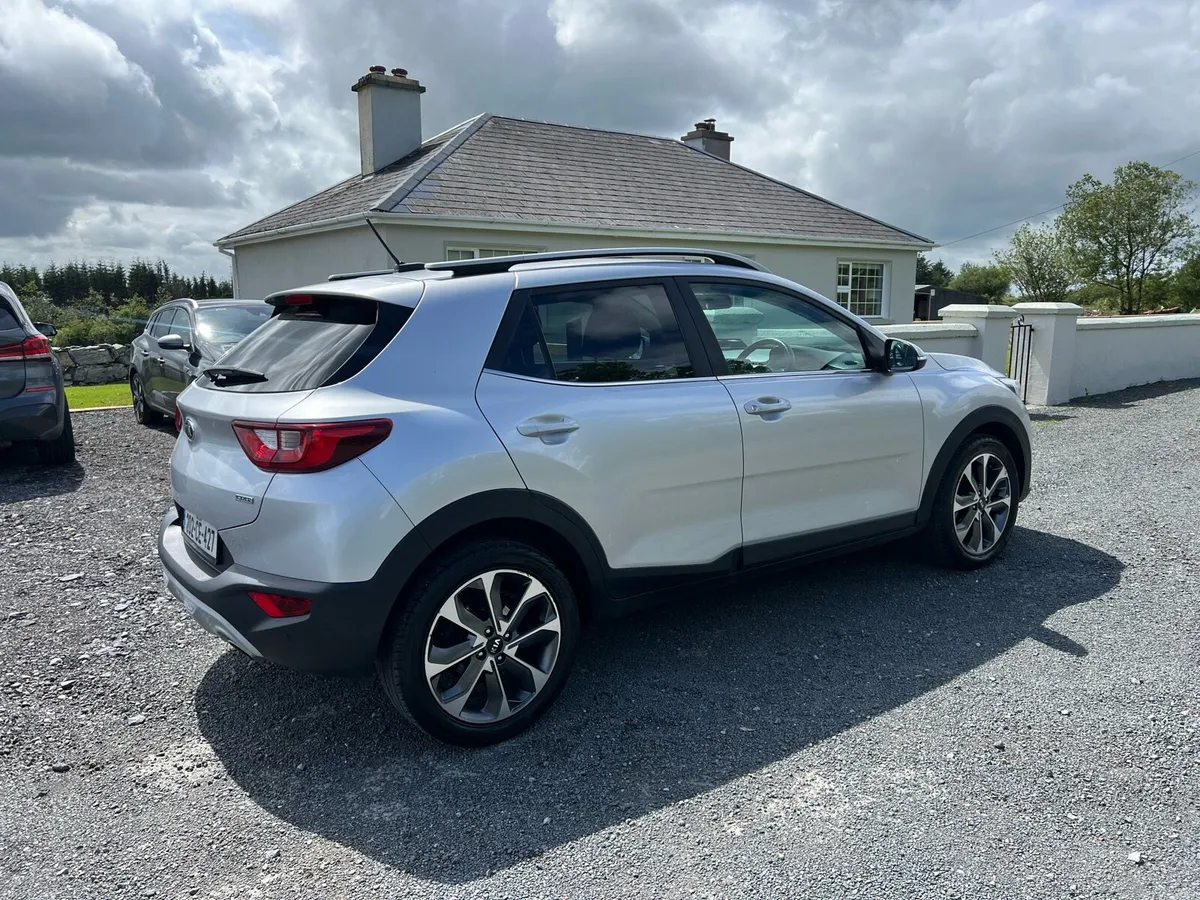 Kia Stonic 1.6 crdi - Image 2