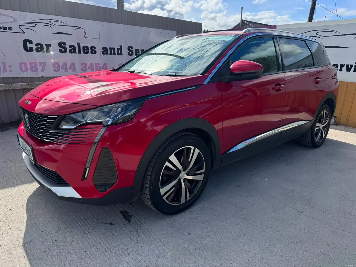 212 Peugeot 5008 1.5HDi 130bhp Allure Auto - Image 2