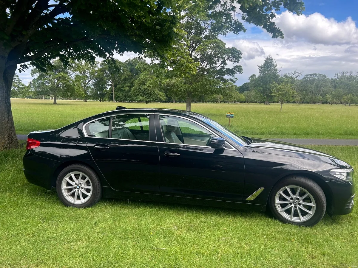 BMW 5-Series 2017 - Image 1