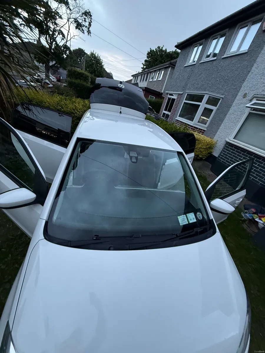 Volkswagen up - Image 3